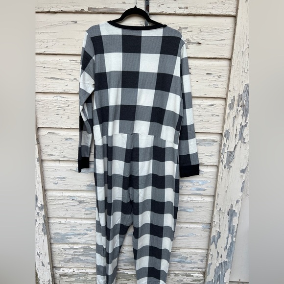 Old Navy Buffalo Plaid Match The Fam Onesie Holiday One Piece Pajamas XXL - Picture 8 of 9